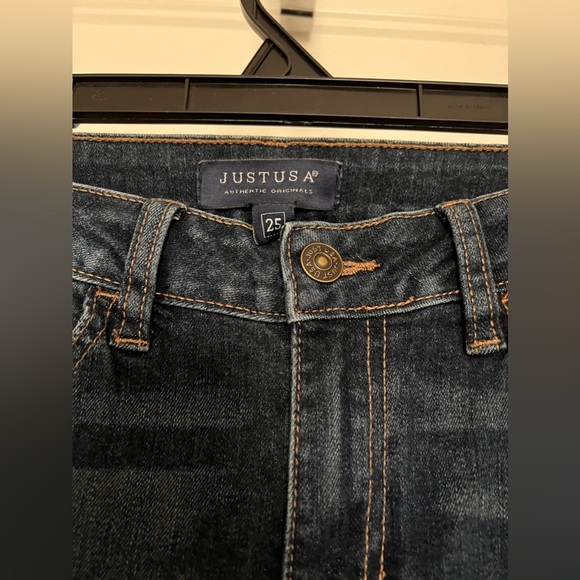 Just USA Dark Wash Denim - Picture 2 of 3
